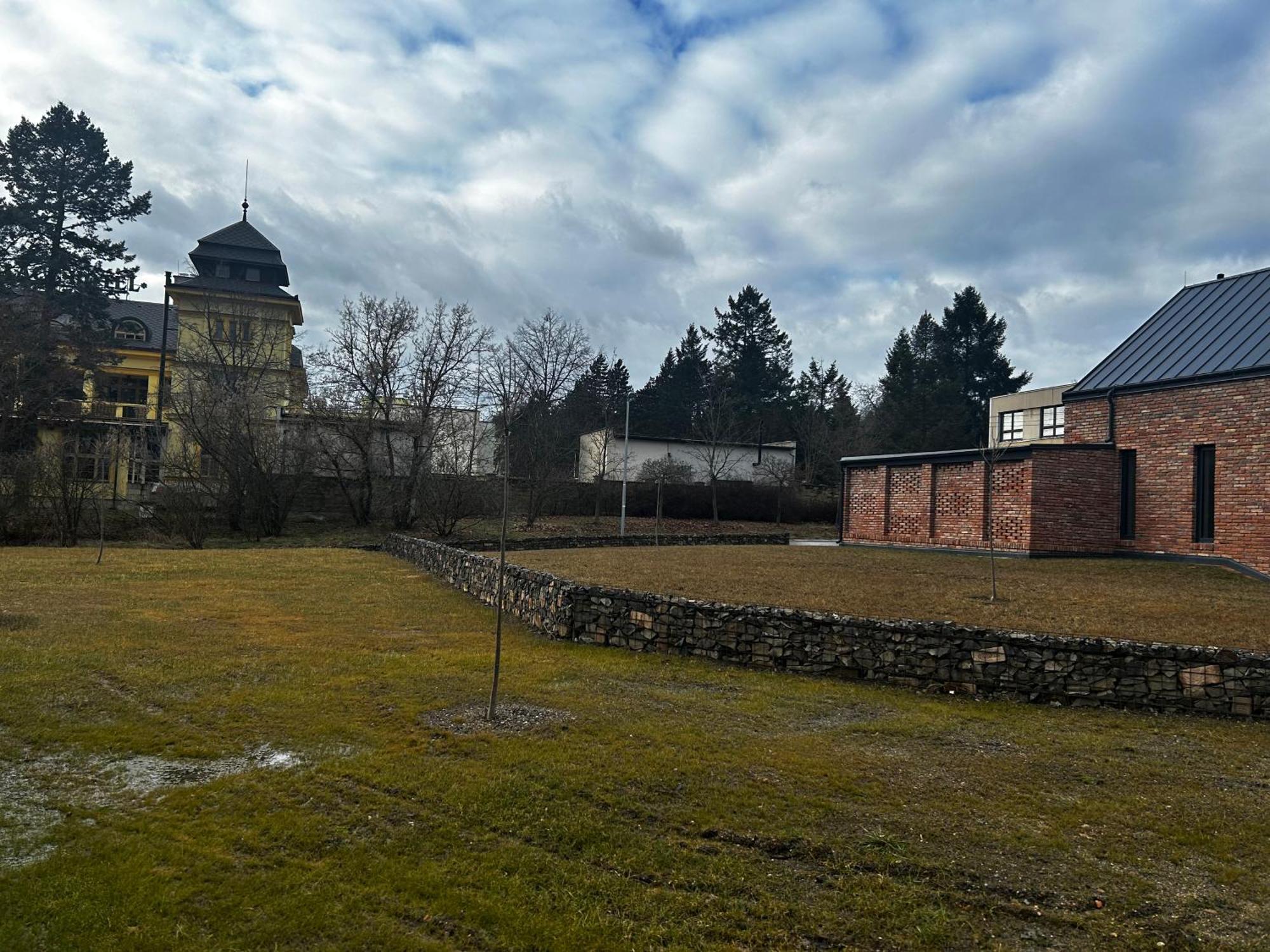 Palace Resort Jiloviste Bagian luar foto